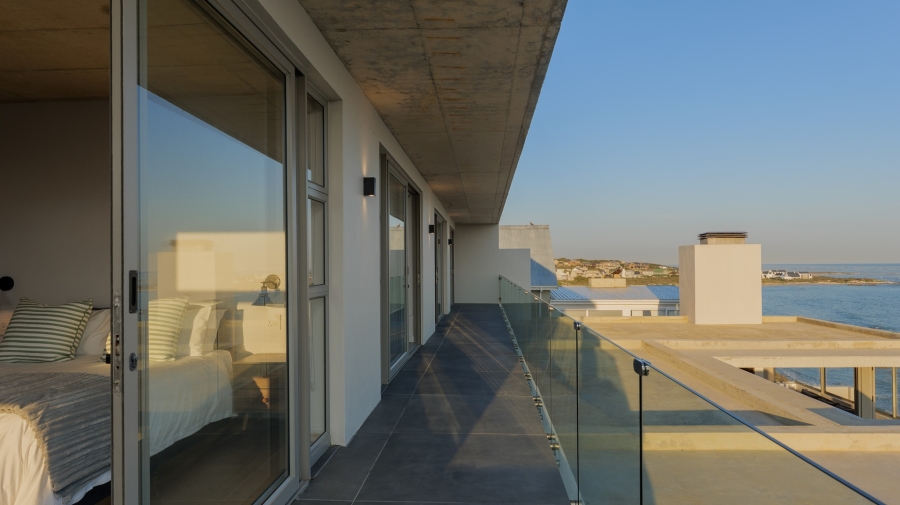 5 Bedroom Property for Sale in Suiderstrand Western Cape